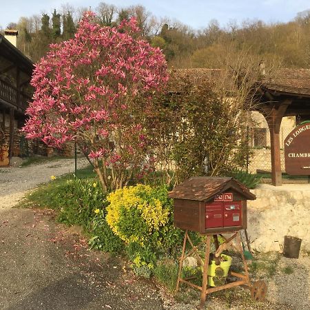 Chambres D'Hotes Des Lodges De La Cascade Yenne Екстериор снимка