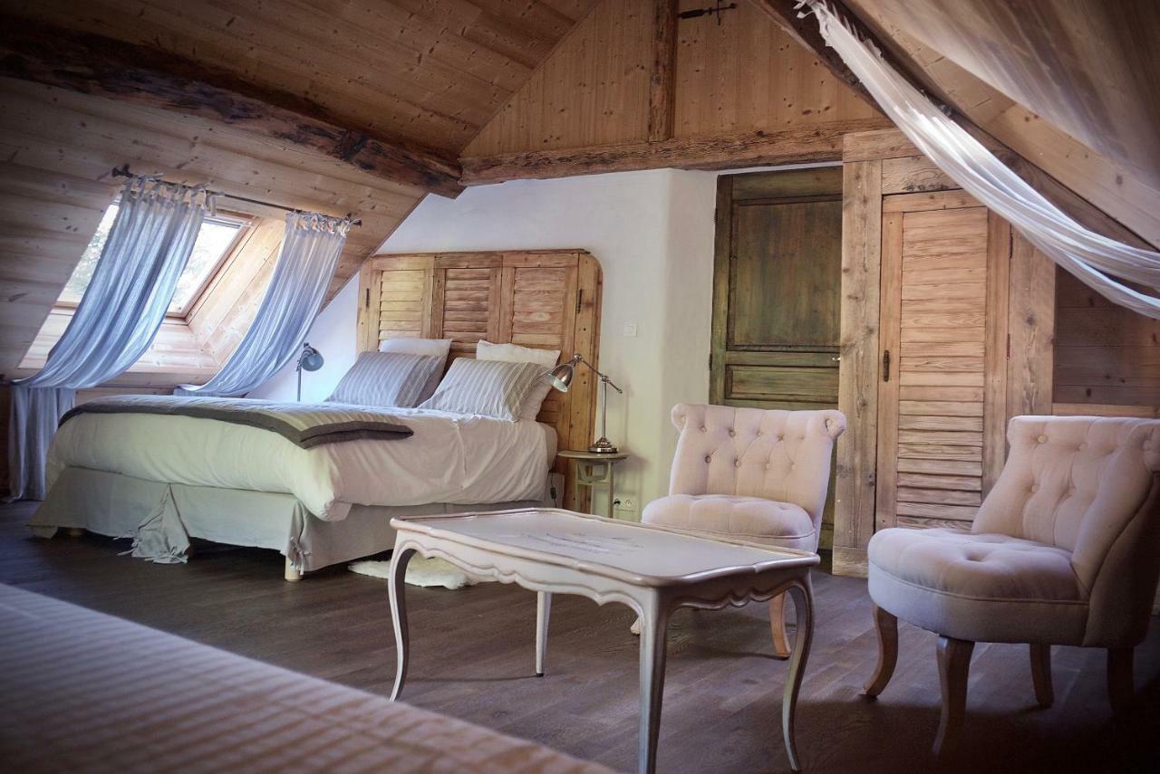 Chambres D'Hotes Des Lodges De La Cascade Yenne Екстериор снимка
