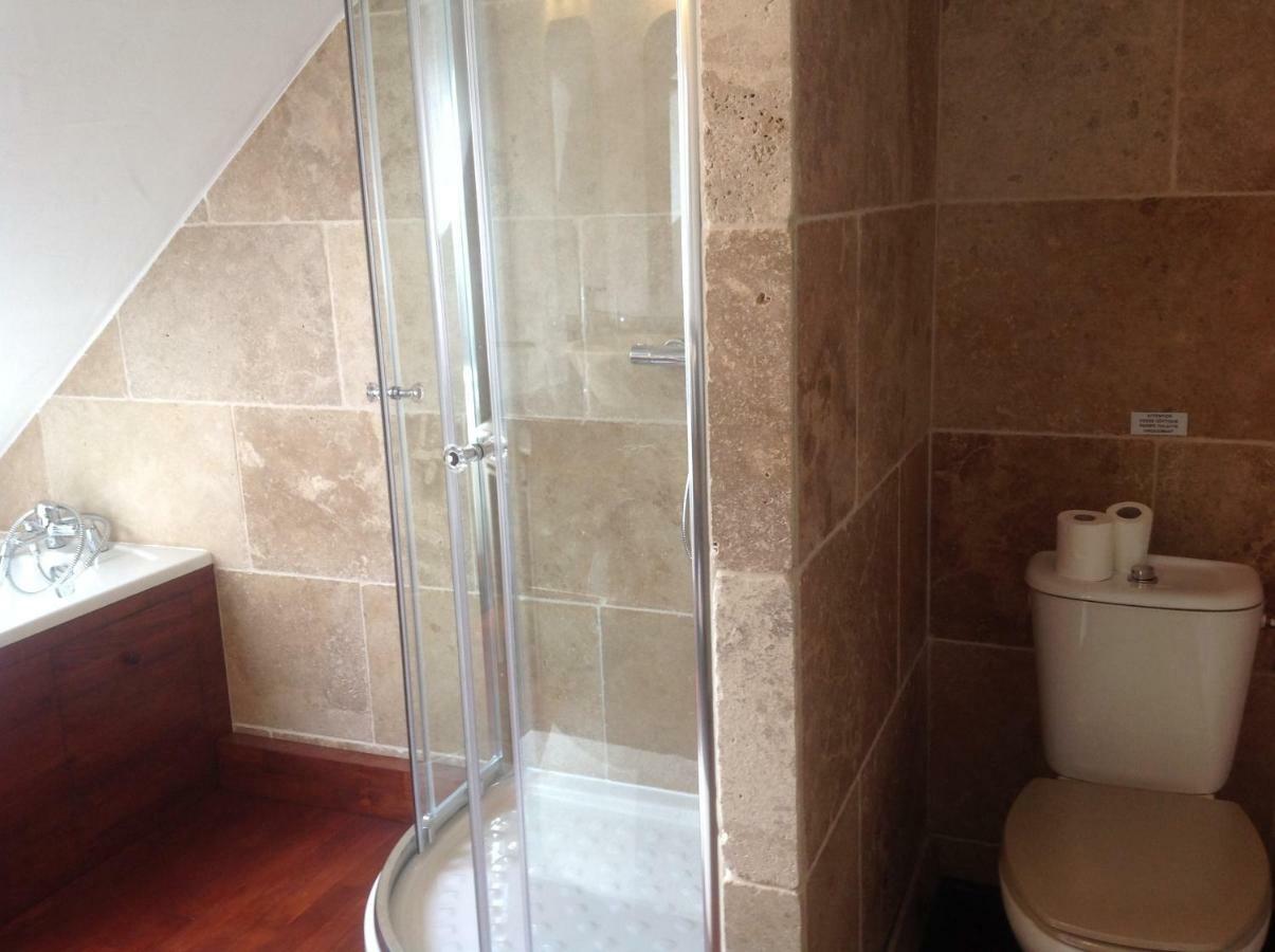 Chambres D'Hotes Des Lodges De La Cascade Yenne Екстериор снимка